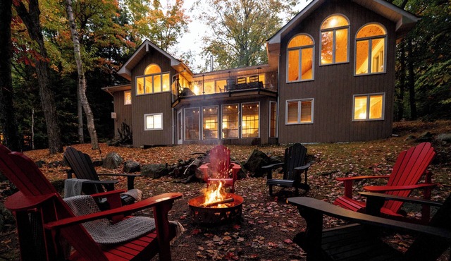 NEW! Winter Lake House - 5 min to Haliburton