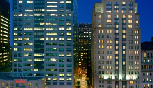 New York Marriott at the Brooklyn Bridge