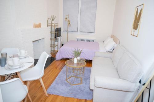 New York12-East1 Village Apartment close to Union Square Steps from NYC Best Restaurants & Shops