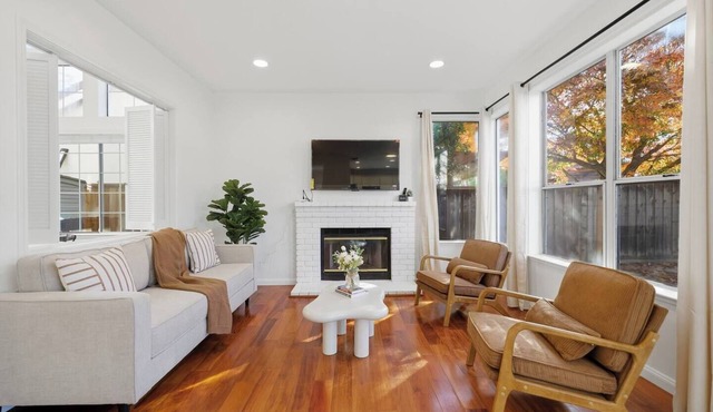 New4BR! Spacious Home w/Games, Close to Techs