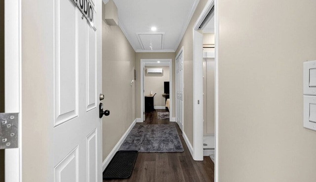 Newark Studio at South near University of Delaware