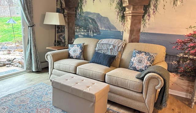 Newark/Wilmington | Nice 2 Rm suite, UofD, Christiana Hosp & Mall tax free!