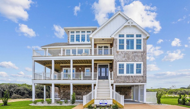 Newbern - New Cons. Semi Oceanfront in Corolla with Fire Pit, Elevator, Hot Tub and More!
