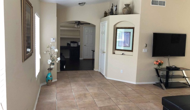 Newer 3 Bedrooms Private Home in N. Phoenix w/POOL