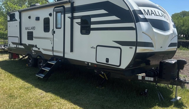 Newer camper/RV with AC in charming Rexburg