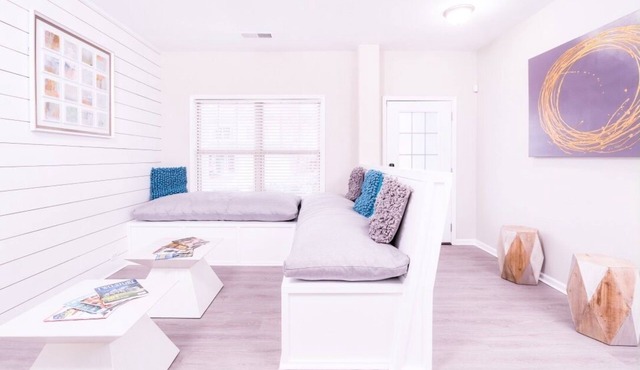 NEWER Home 6 miles from ATLANTA Airport & Downtown