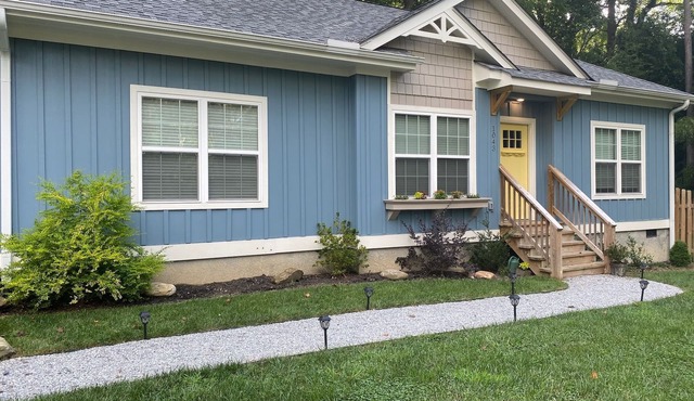 Newer home in historic Hendersonville. Near Asheville and Blue Ridge Parkway.