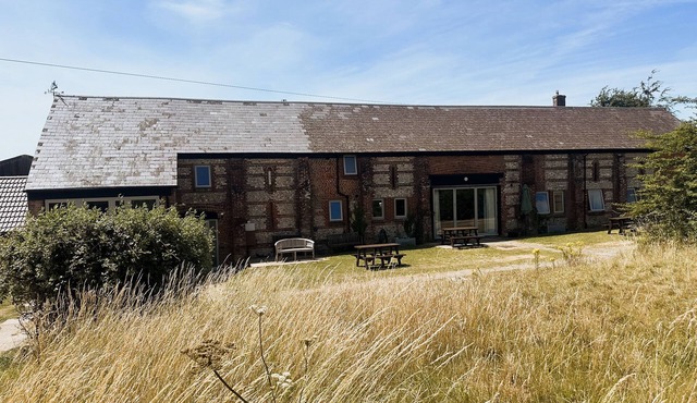 NEWFIELD FARM COTTAGES, pet friendly in Blandford Forum