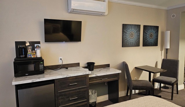 Newfound Inn & Suites