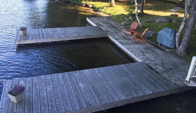 Newly Renovated! 3 Kayaks! Beach! Level Lot, Private, Location AA!