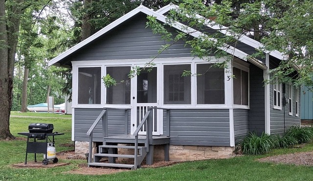 Newland's Resort Hill Cottage #3 on Indian Lake with a boat dock