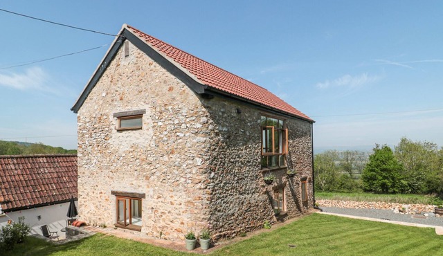 NEWLANDS BARN, family friendly, with a garden in Wellington