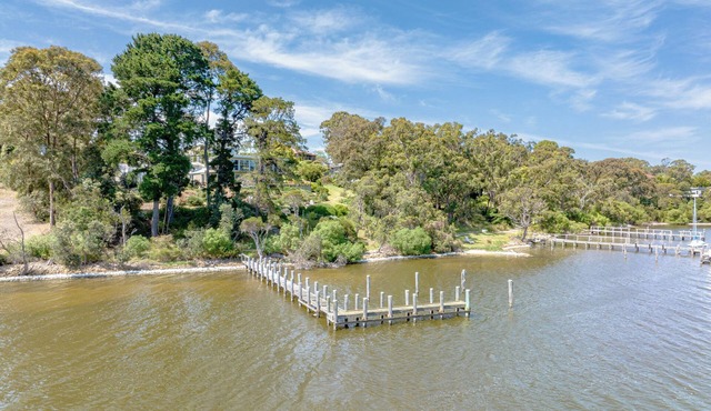 Newlands Waterfront - Your own waterfont home with private, deep water jetty