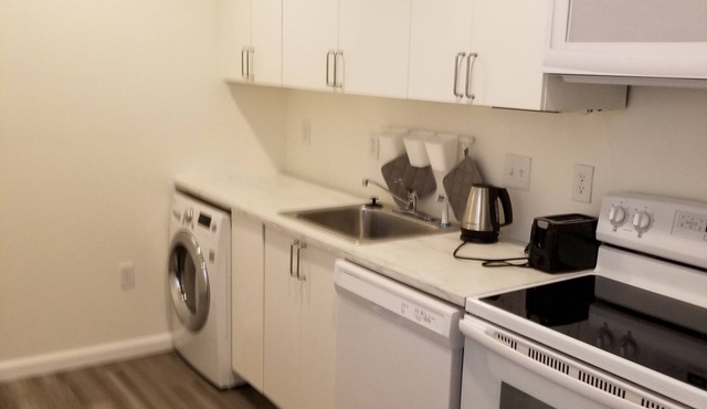 Newly build 1 bedroom apartment near DC/Bethesda