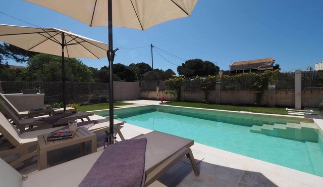 Newly Built 2-Bedroom Villa, A/C, Private Pool, 5 mins walk to Restaurants & Beach in Agios Georgios