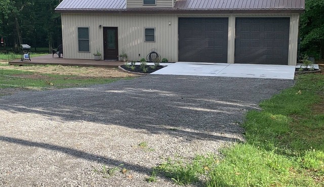 "NEWLY BUILT" 3 Bedroom/2Bath House on the Lake