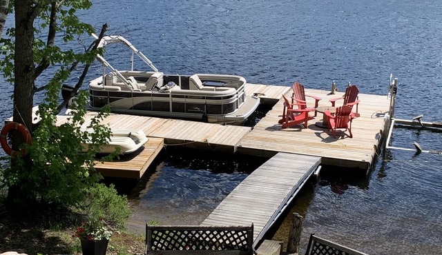 Newly built 4 bedroom/3 bath Lake Front Cottage in a private setting