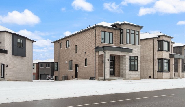 Newly Built Basement Suite – Comfort & Convenience