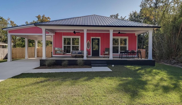 Newly Built Beach House with Fancy Upgrades! EV Charger. 0.5 Miles to the sand!