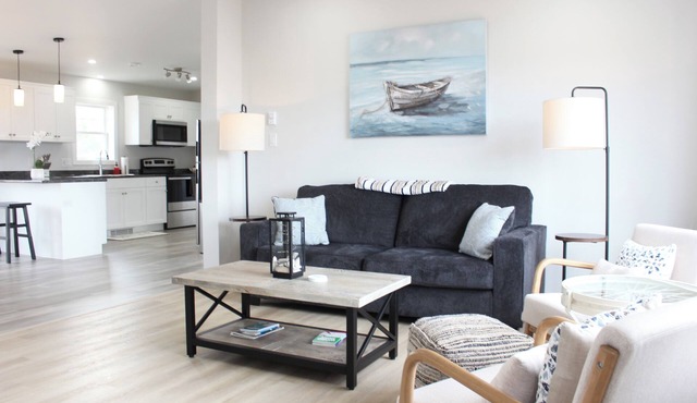 Newly Built Cottage- Seconds to Lakeside Beach & Links at Crowbush Golf Course