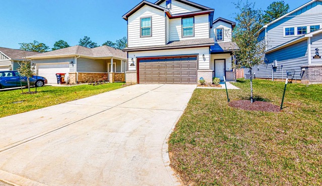 Newly-built dog-friendly home with open layout & central location