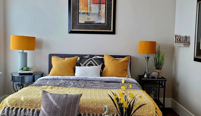 Newly built Gorgeous Guest house with private entrance