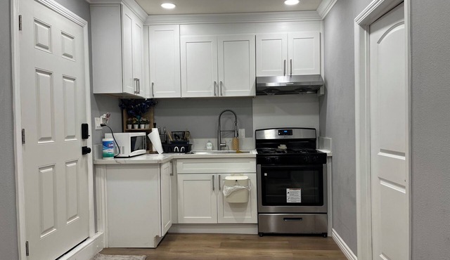 Newly Built Guesthouse Close by Disneyland