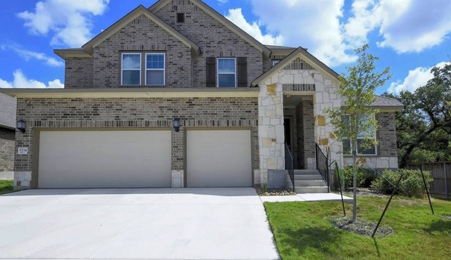 Newly Built Hill Country Home Minutes from the Rim, UTSA, La Cantera, Six Flags