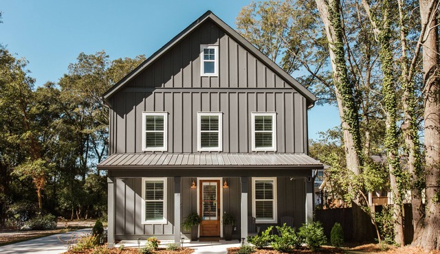 Newly built home in Five Points — 1 mile to UGA