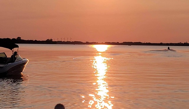 Newly Built Lakefront Condo