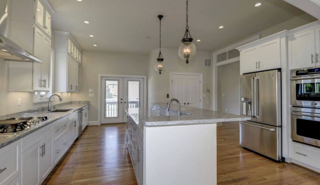 NEWLY BUILT Large Single Family Home in Arlington