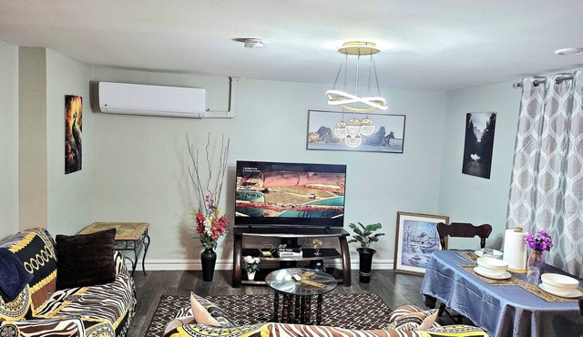 Newly built, Lovely Two bedroom it is close to the Airport, lake and park.