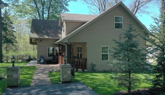 Newly Built Luxury 5 Bedrooms, 2 Bath Near Beautiful Hagar Shore Beach