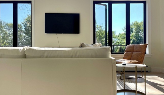 Newly built, modern cottage 5 min to National Park