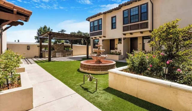 Newly Built Pasadena Retreat Parking Great Location