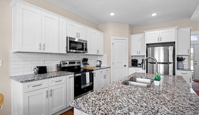 Newly Built Ranch 4Bdr/3bath Style Home | Creek