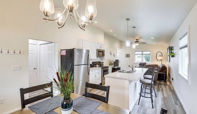 Newly Built Rapid City Retreat ~ 1 Mi to Dtwn
