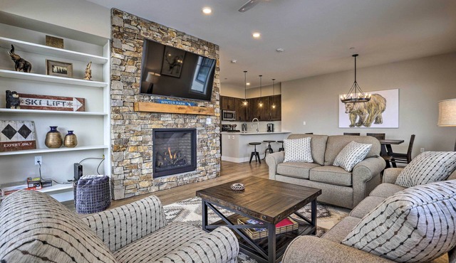 Newly Built Ski Condo w/Hot Tub & Shuttle Access!
