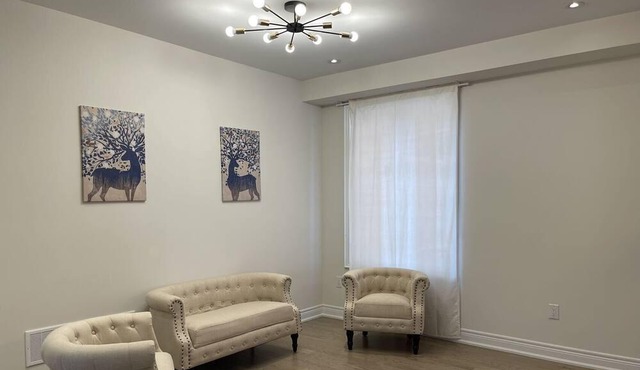 Newly-built Spacious Detached House for You in East Gwillimbury