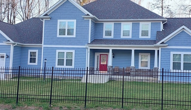 Newly Built Spacious 6-bedroom and 4.5 baths Paradise near Quantico