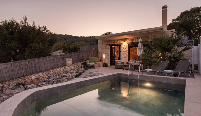 newly built stone house ,breathtaking view,close to the shipwreck &the blue cave