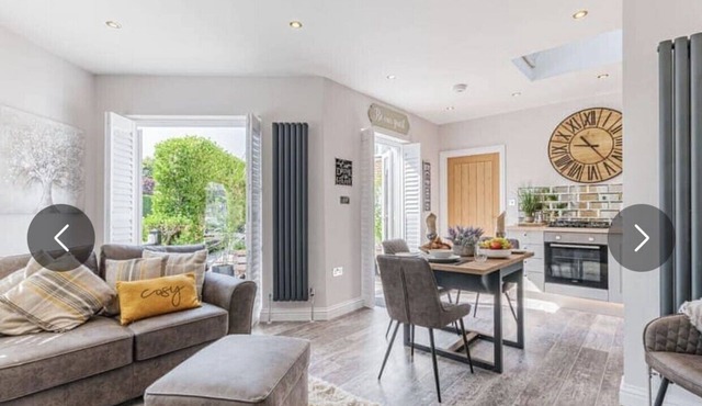 Newly Built & Stunning Ground Floor Property