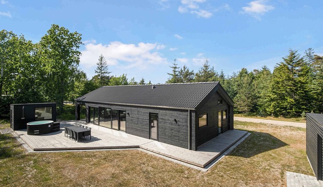 Newly built summer house full of luxury