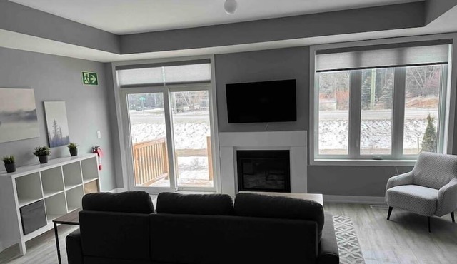 Newly built Village 3 Bedroom /Shuttle Bus