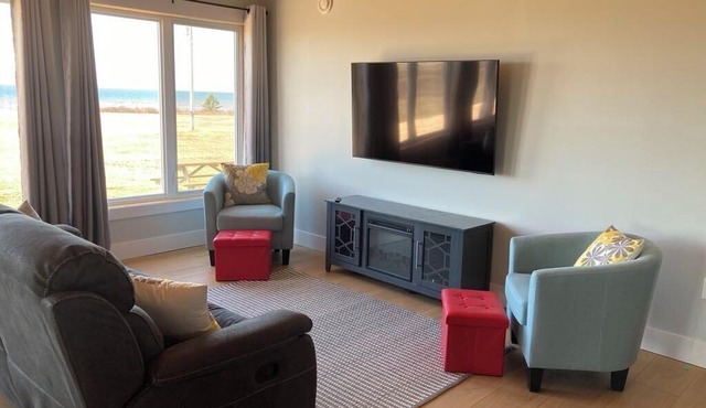 Newly built with "the best view on the island". Handy access to the beach.