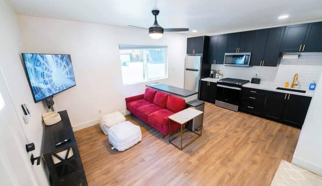 Newly Completed Private Guest house in Downtown.