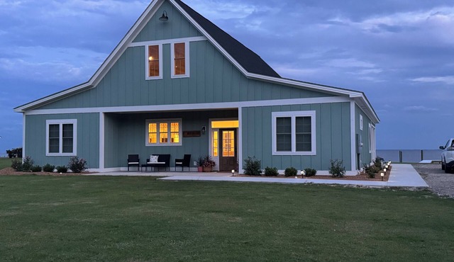 Newly constructed 3bedroom home in Hertford NC.Located on the AlbemarleSound