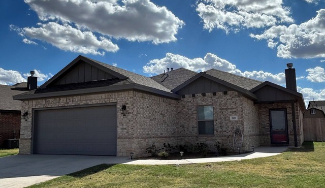 Newly Constructed Spacious 4-bed 2-bath house in Wolfforth