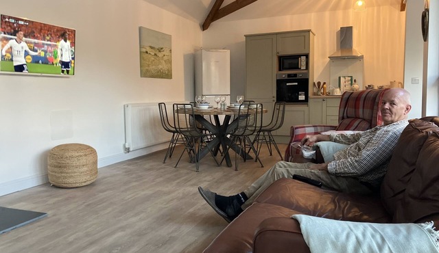 Newly Converted Spacious Barn