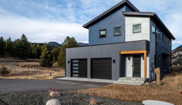 Newly Designed Home with Hot Tub | Aspects Big Sky
